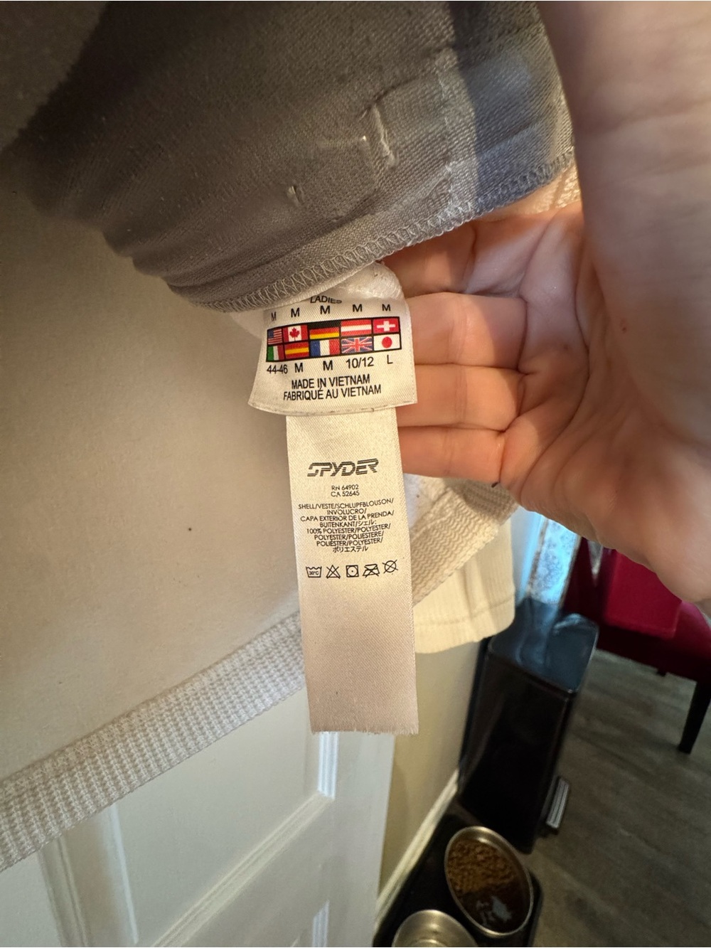 Spyder Women's White Full-Zip ski Jacket - Picture 5 of 5